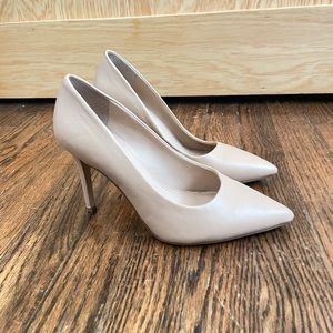 Gianni Bini Nude Heels